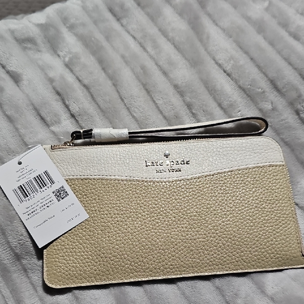 Kate Spade Cream and White Wristlet